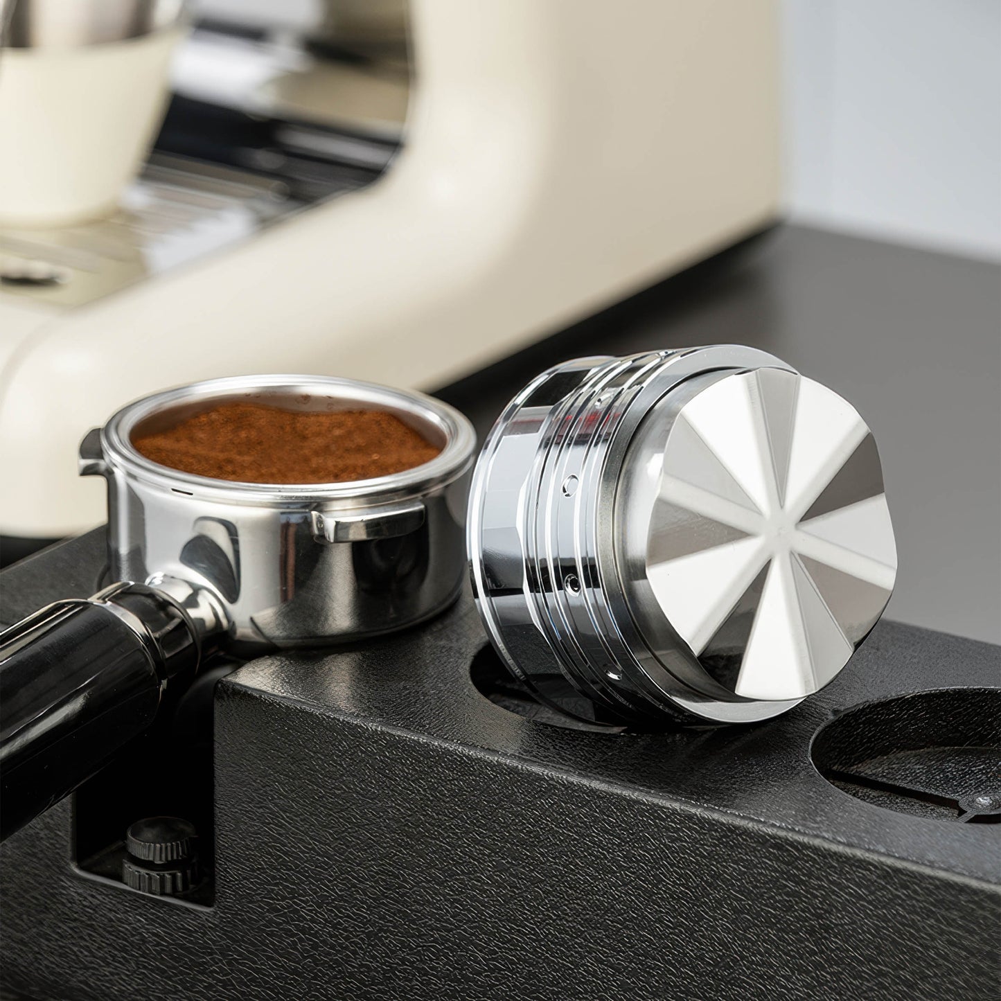 UFO Gravity Distributor - Stainless Steel Leveler