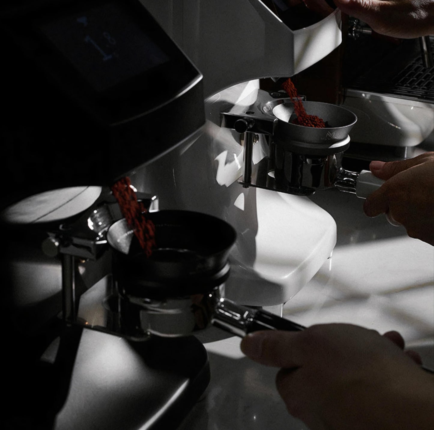 Barista Magnetic Espresso Dosing Funnel - MUVNA